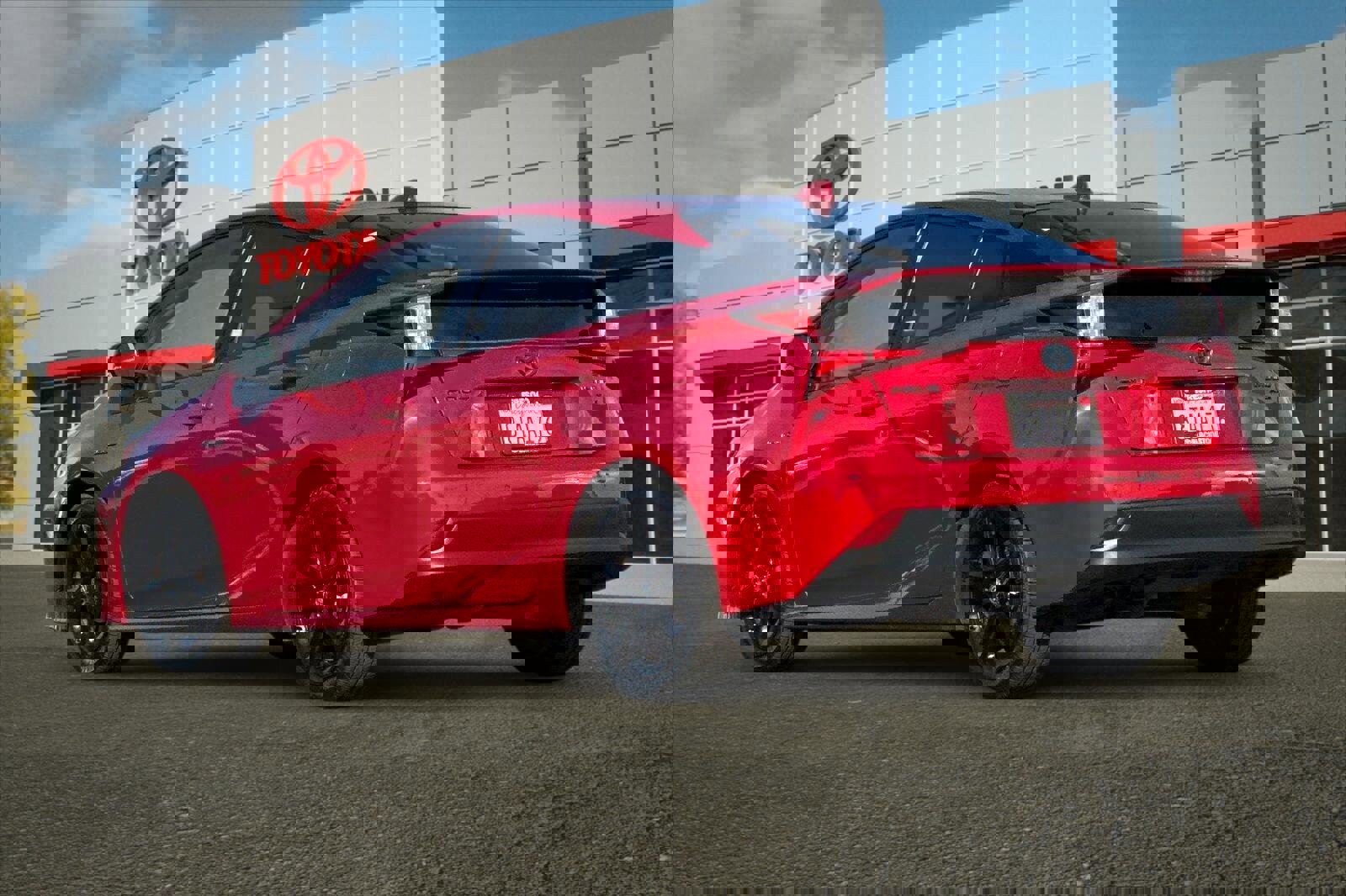 Certified 2021 Toyota Prius L Eco image 5