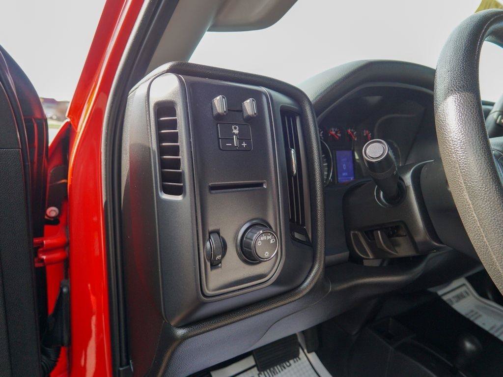 Used 2018 Chevrolet Silverado 3500 W/T w/ WT Convenience Package AWD/4WD image 18