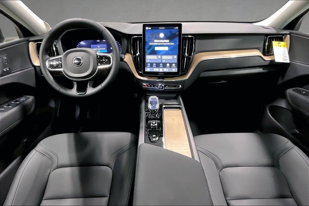New 2026 Volvo XC60 B5 Plus w/ Protection Package Premier AWD/4WD image 5