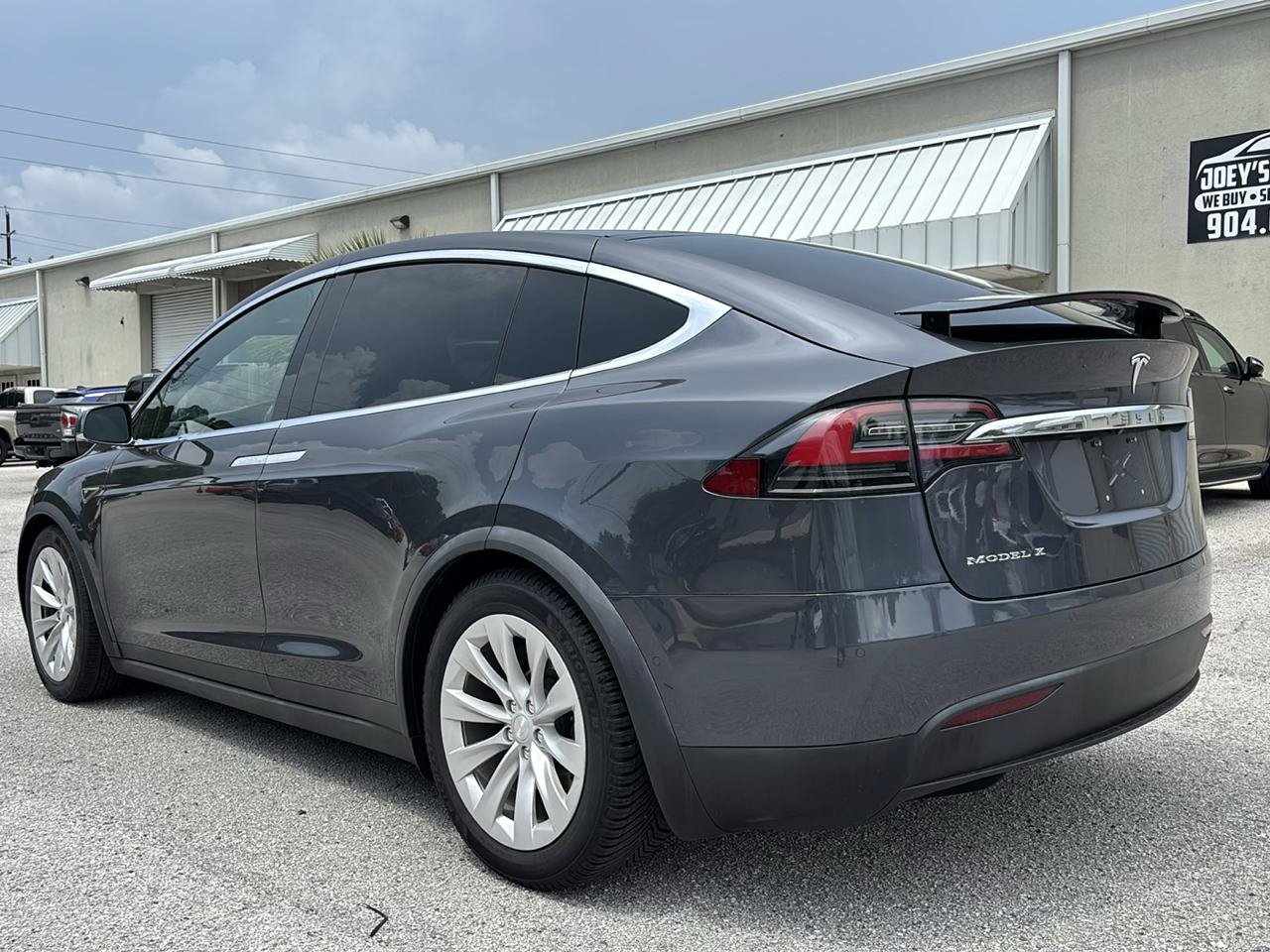 Used 2016 Tesla Model X 75D AWD/4WD image 9