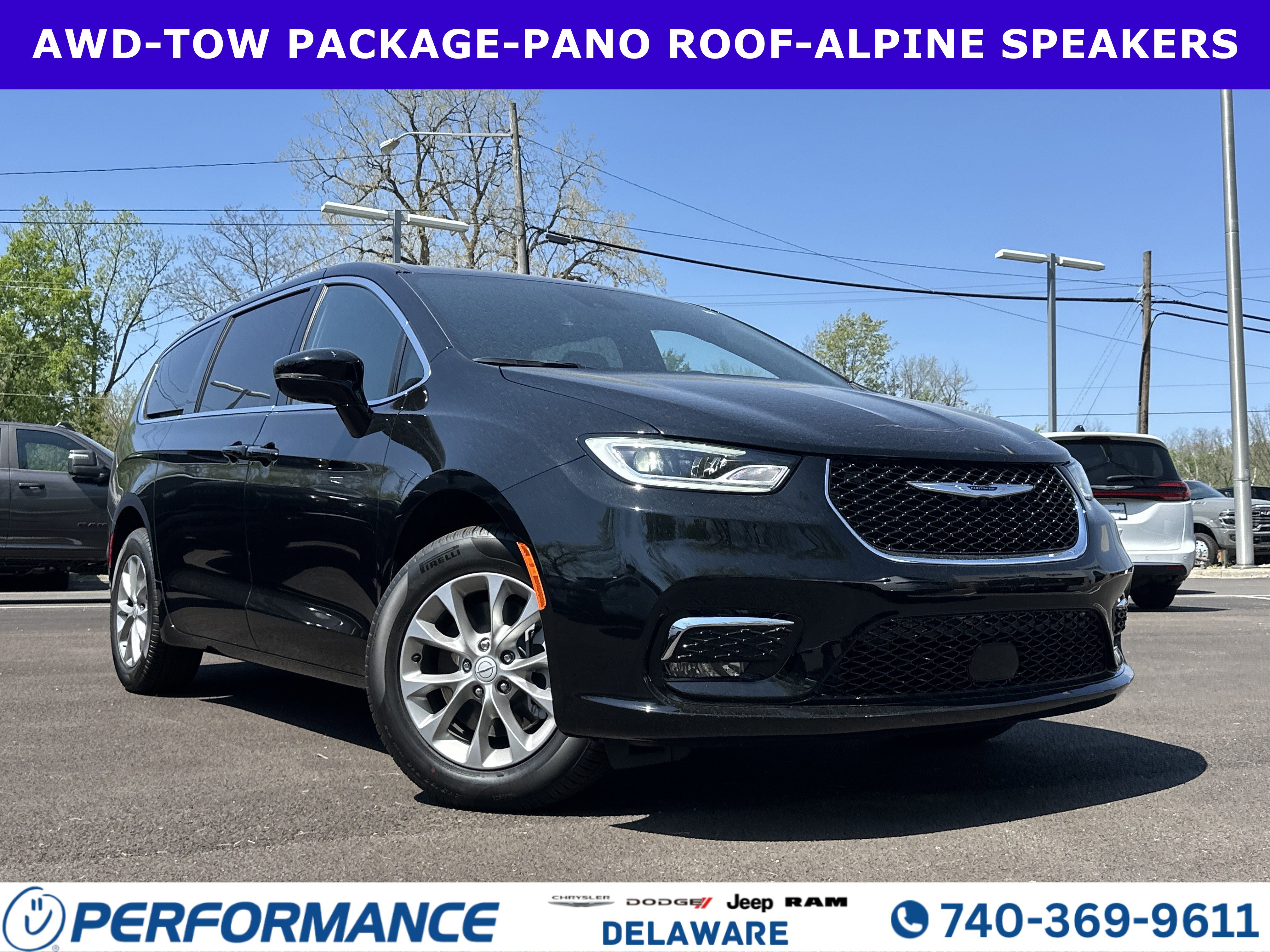 New 2026 Chrysler Pacifica Limited w/ Trailer Tow Group