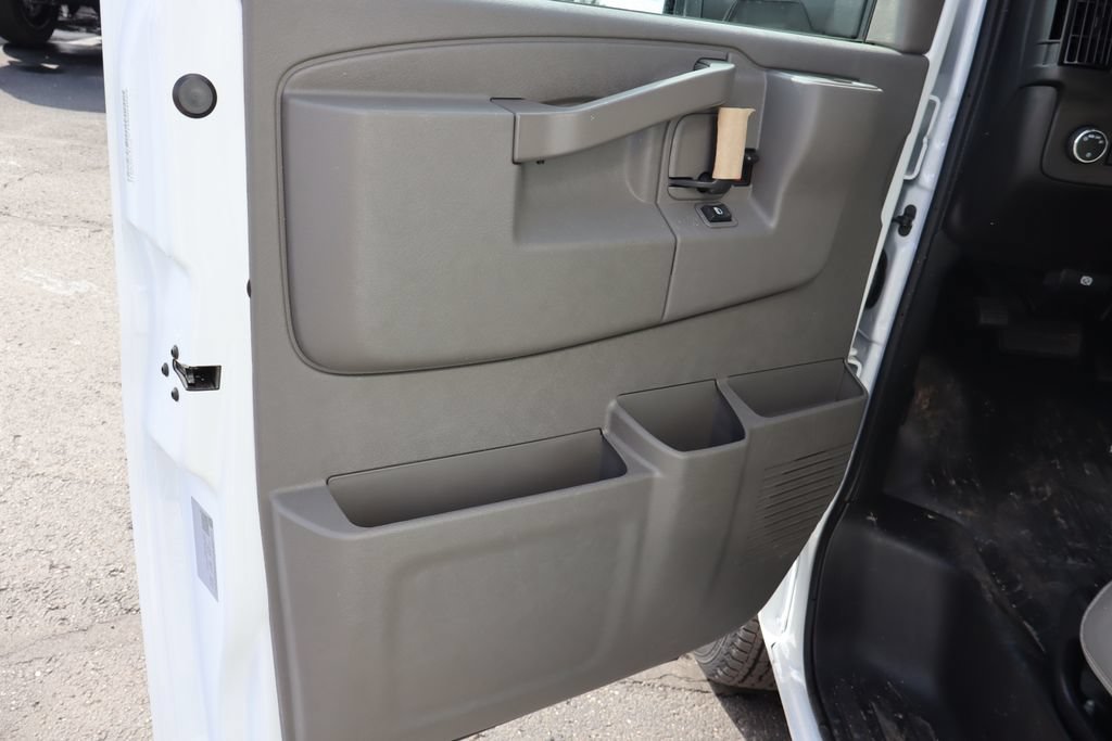 New 2026 Chevrolet Express 3500 w/ Power Convenience Package RWD image 16