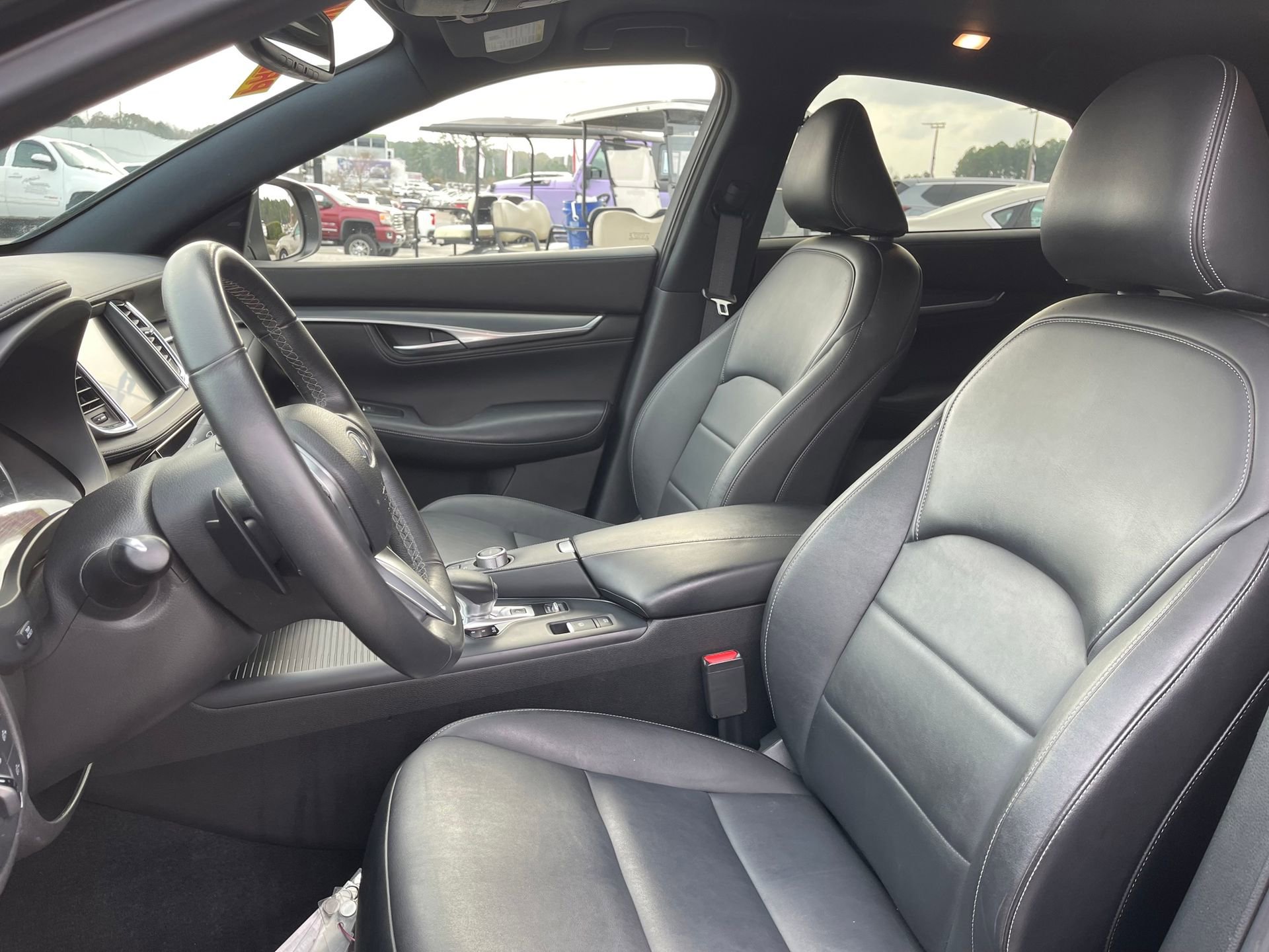 Used 2022 INFINITI QX55 Luxe w/ Accent Package image 15