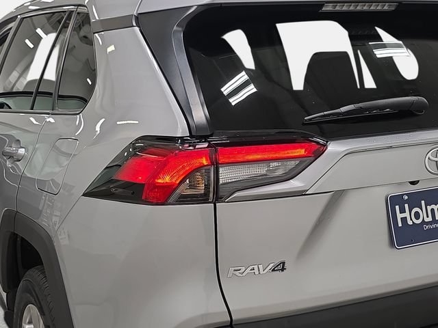 Certified 2024 Toyota RAV4 XLE FWD image 30