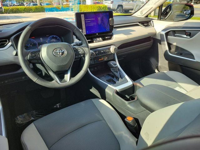 Used 2023 Toyota RAV4 Limited FWD image 11