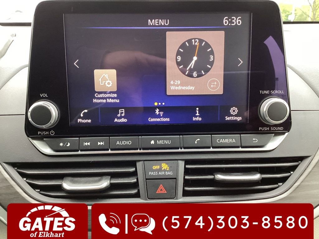 Used 2025 Nissan Altima 2.5 SV FWD image 3