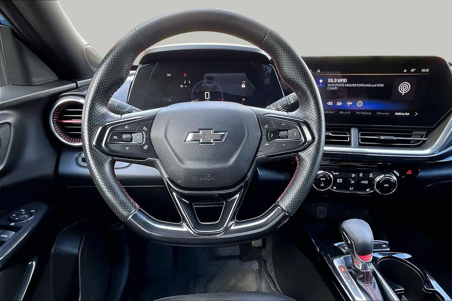 Used 2024 Chevrolet Trax RS FWD image 6