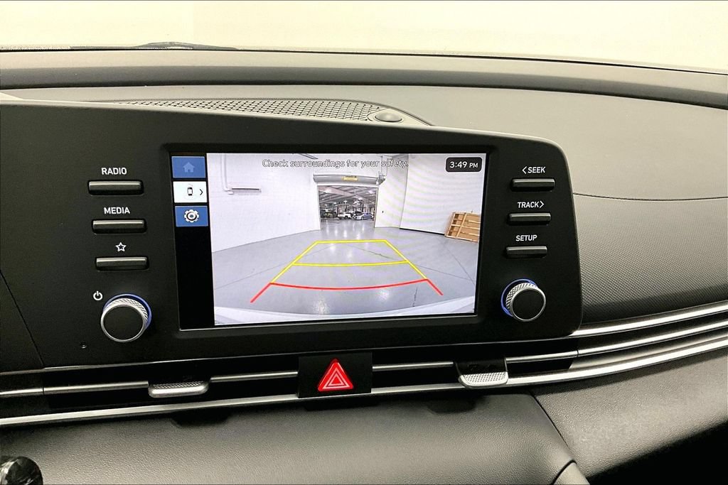 Used 2026 Hyundai Elantra SE FWD image 16