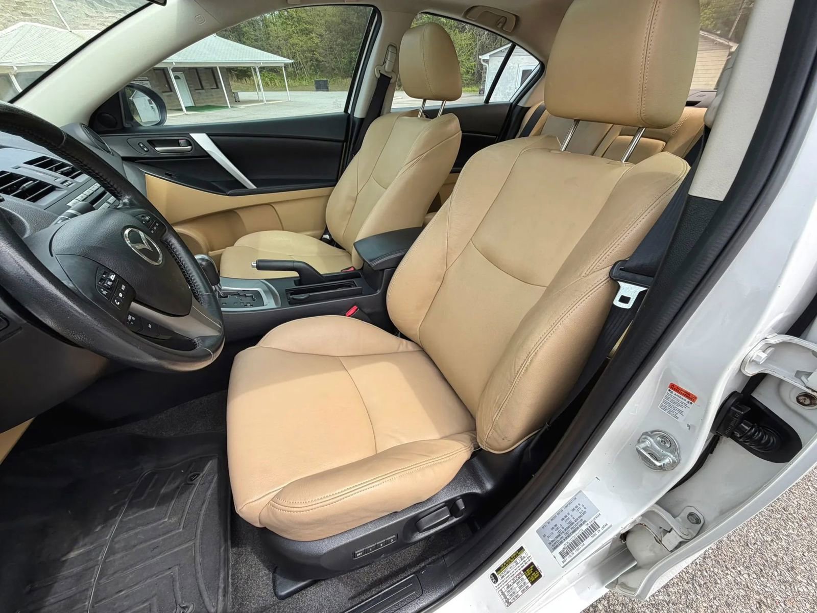 Used 2010 MAZDA MAZDA3 s Grand Touring FWD image 16