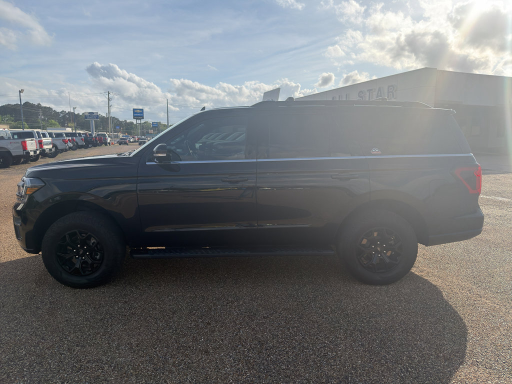 Used 2022 Ford Expedition Timberline video 2