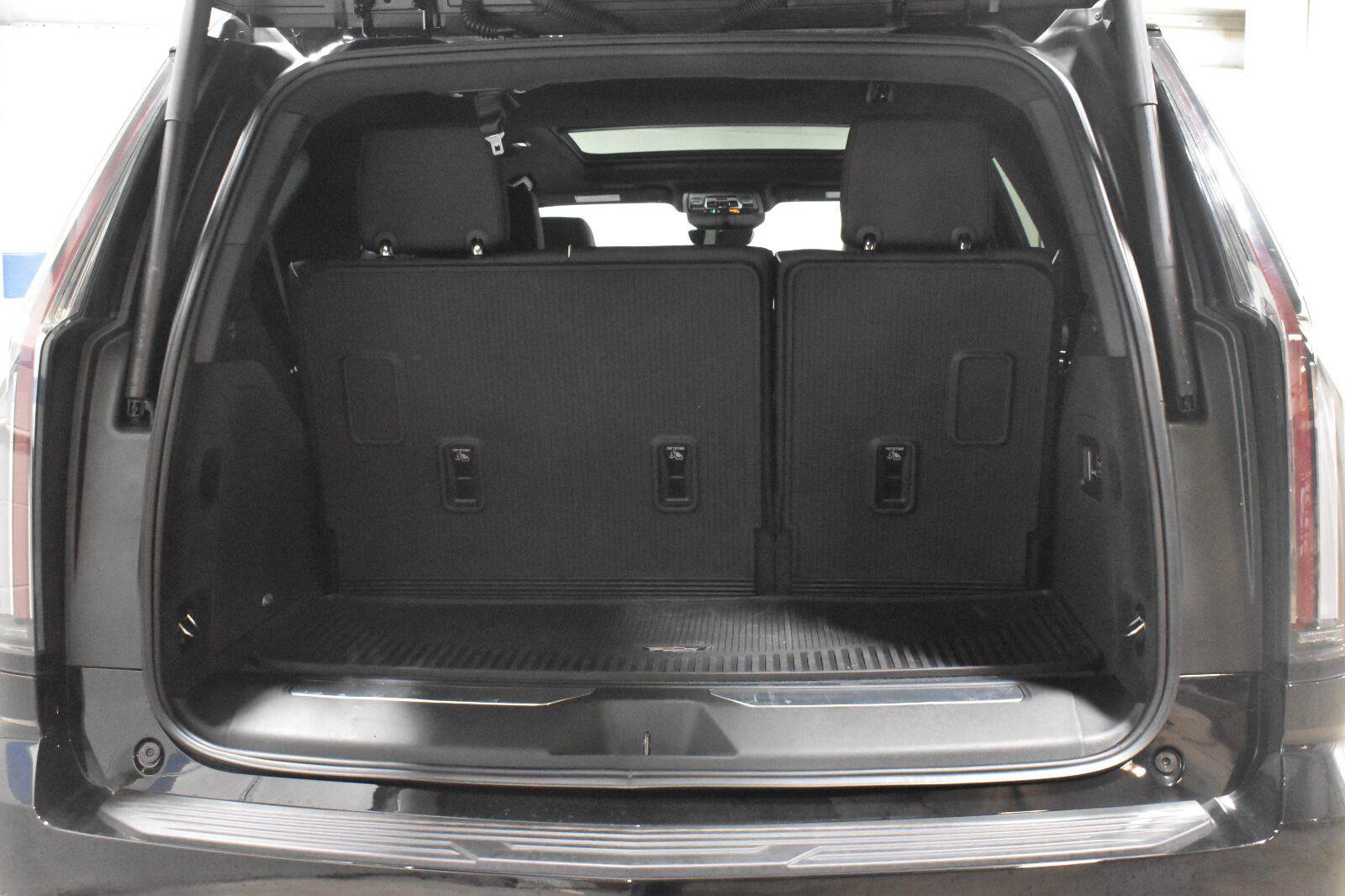 New 2026 Cadillac Escalade Sport AWD/4WD image 16