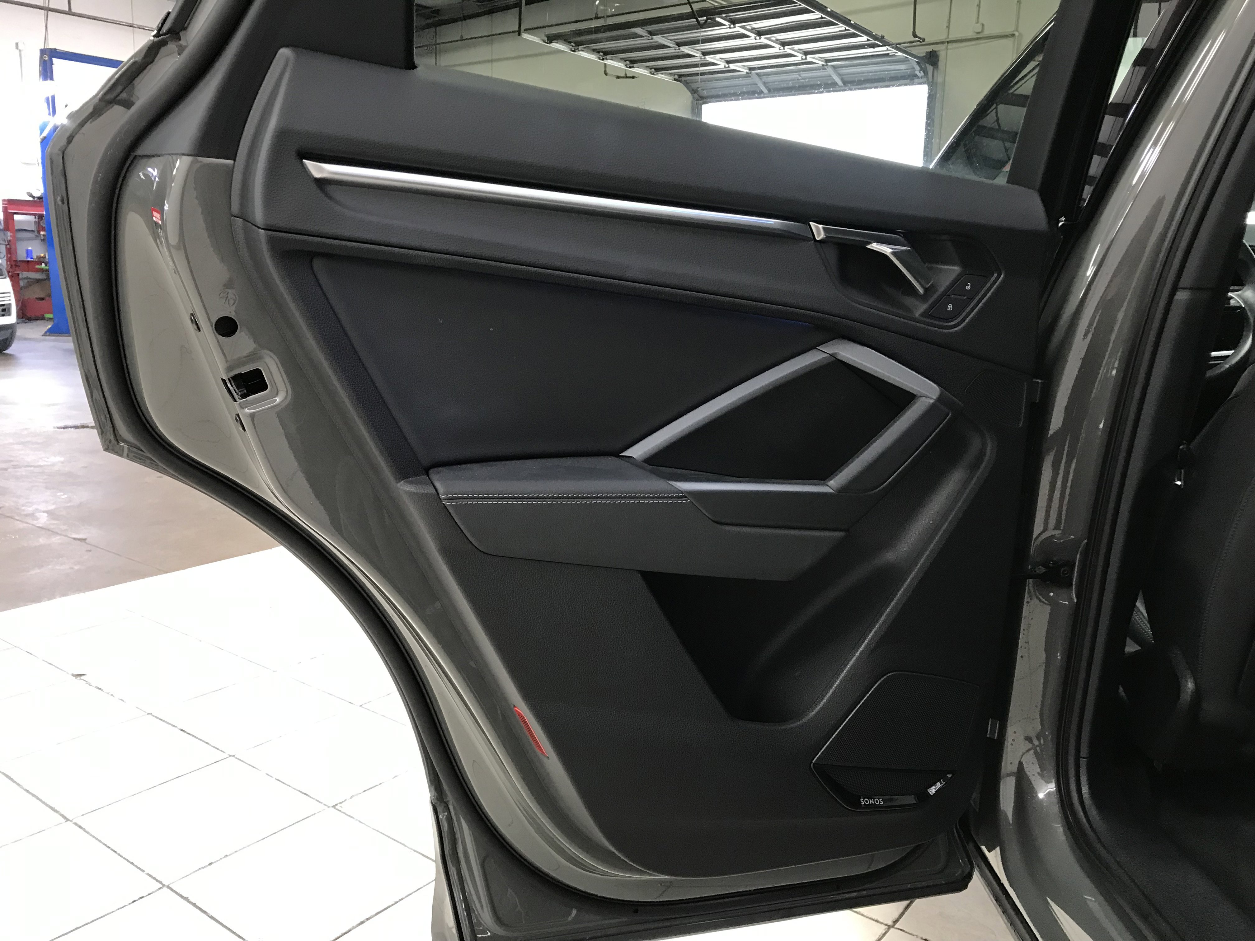 Used 2023 Audi Q3 2.0T Premium Plus w/ Premium Plus Package image 7