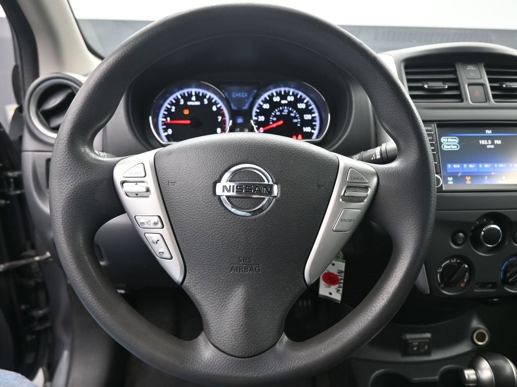 Used 2019 Nissan Versa SV image 7