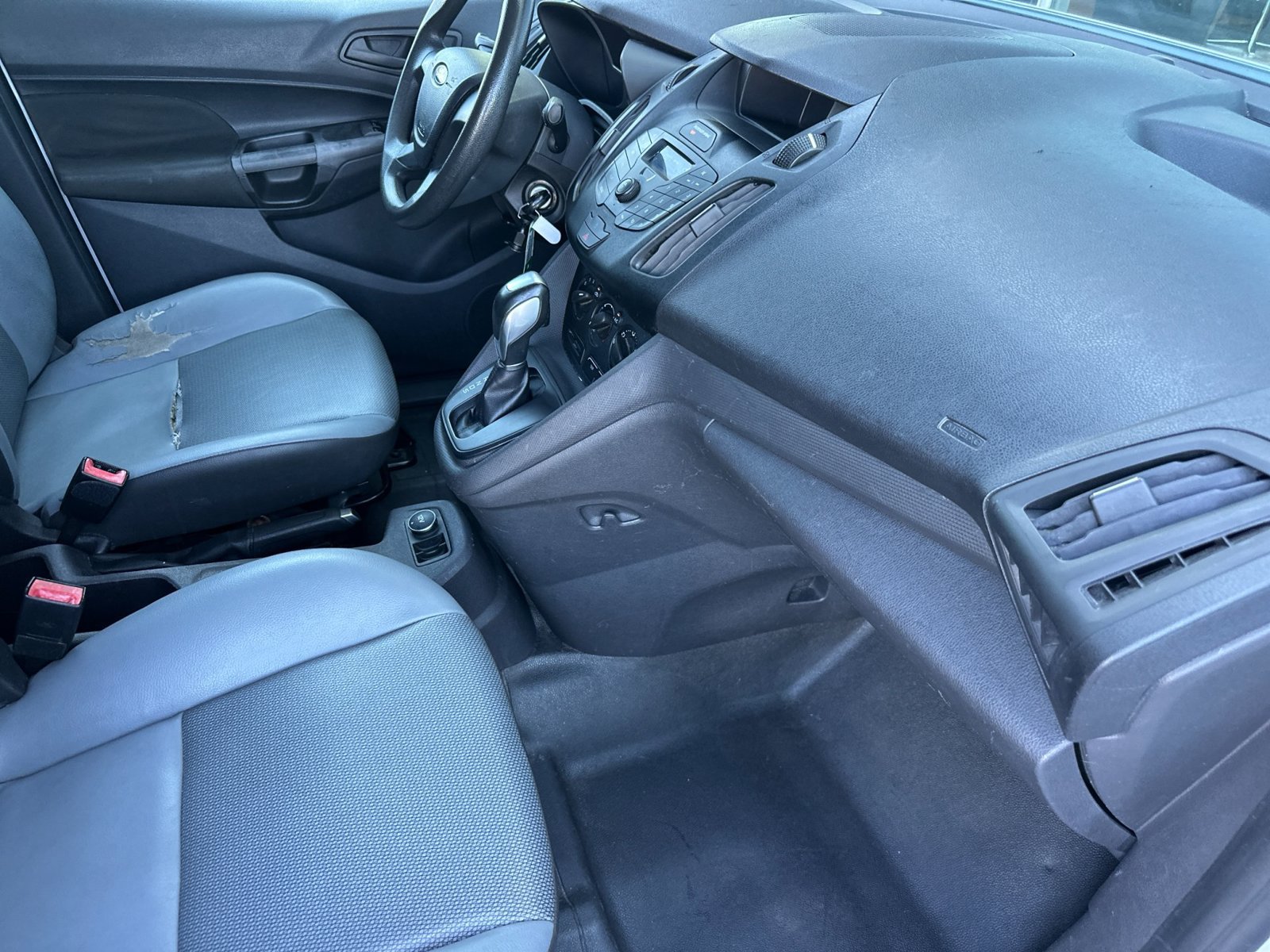 Used 2015 Ford Transit Connect XL FWD image 18