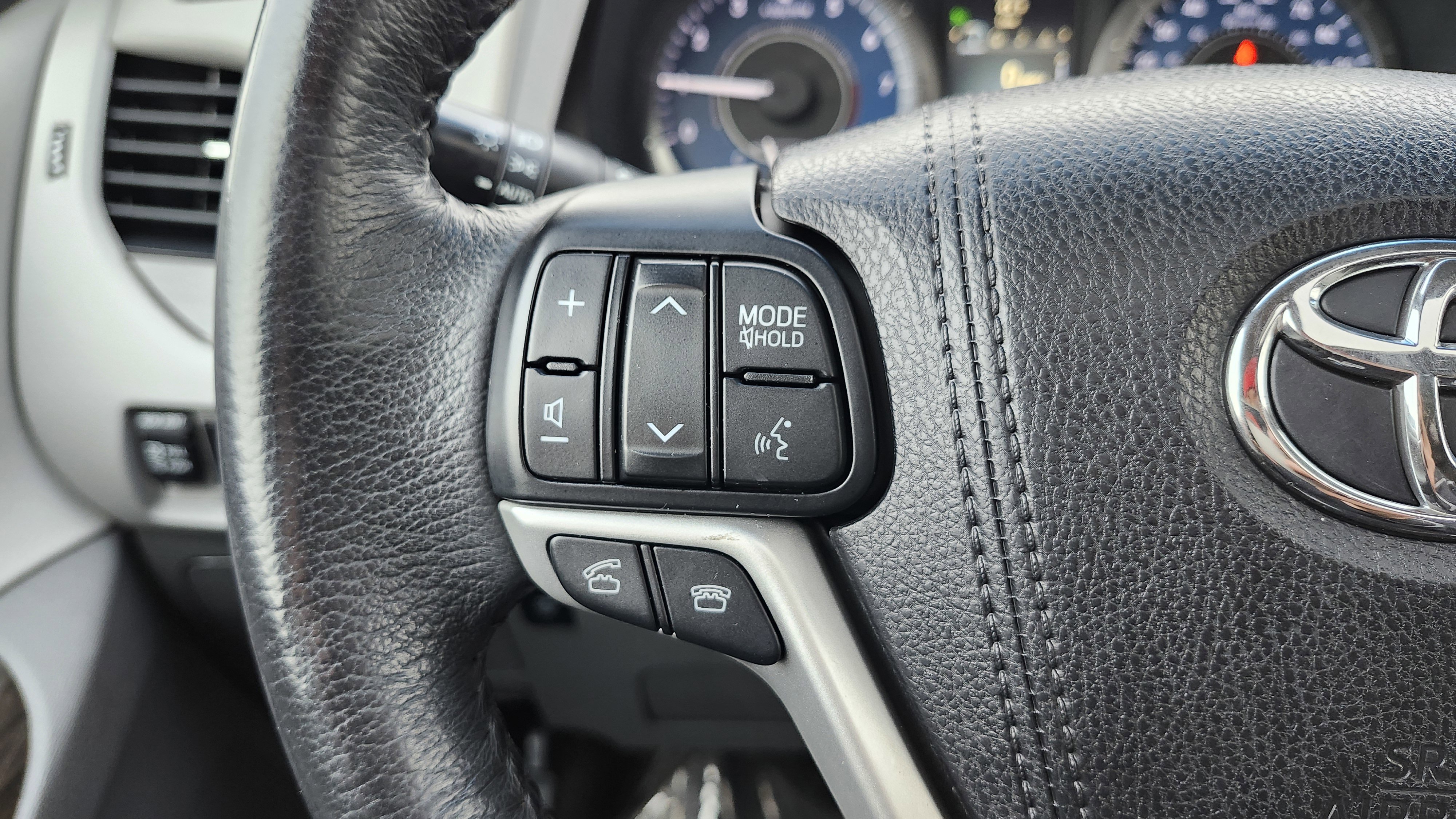 Used 2017 Toyota Sienna XLE Premium image 36