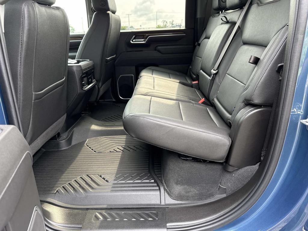 New 2026 Chevrolet Silverado 3500 LT w/ Leather Package AWD/4WD image 10