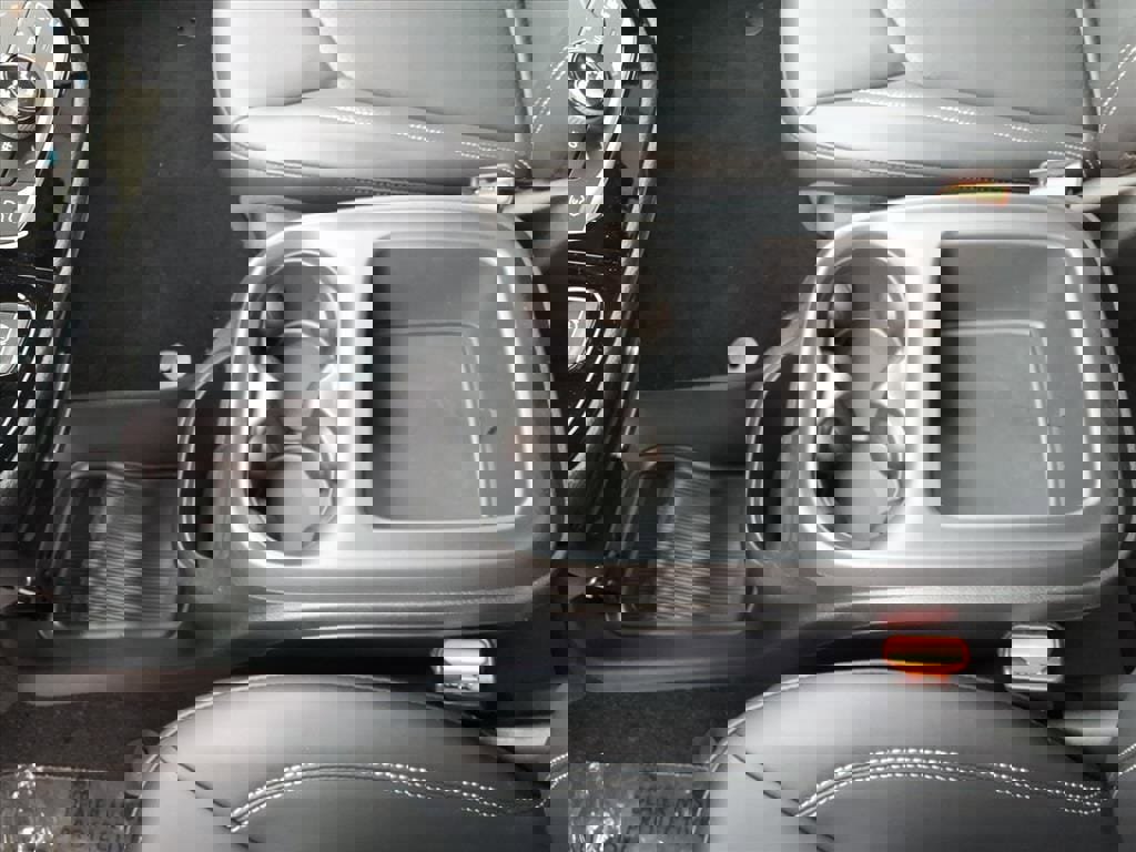 New 2026 Chrysler Pacifica Select image 14