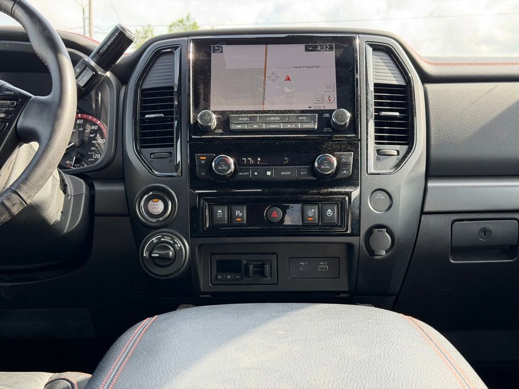 Used 2021 Nissan Titan PRO-4X w/ Pro-4x Convenience Package AWD/4WD image 22