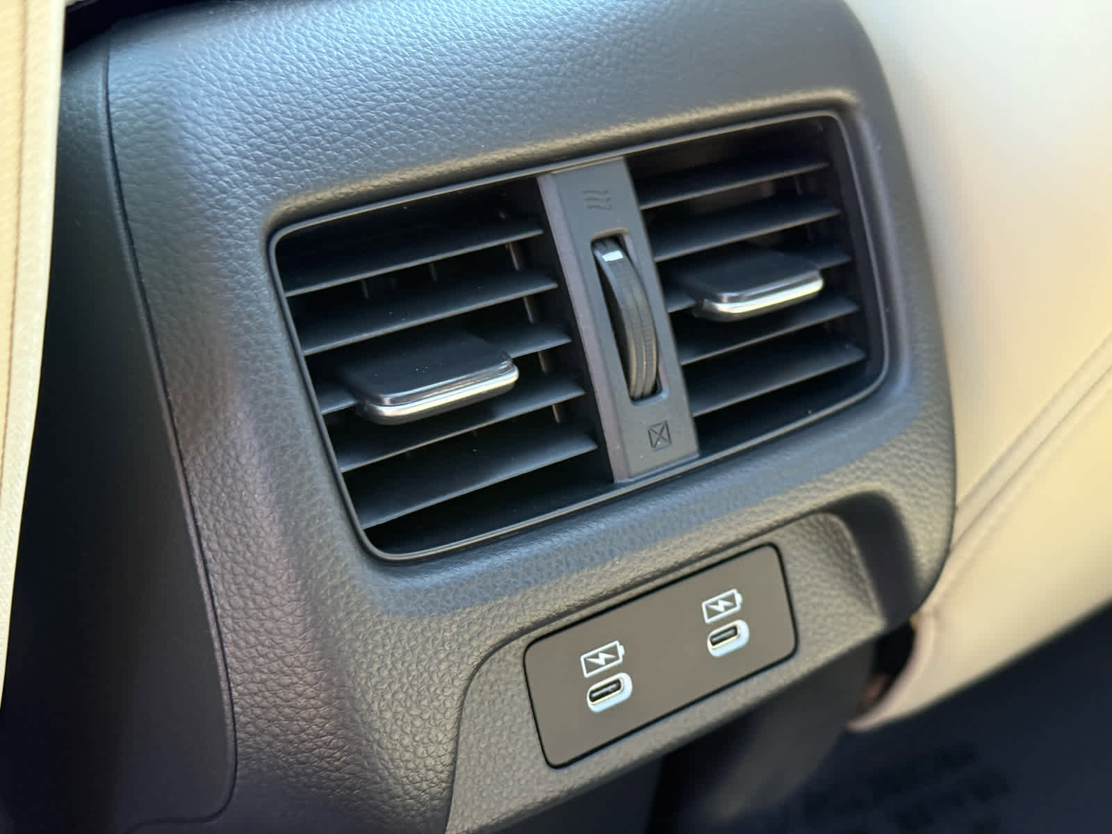 Used 2025 Acura ADX A-Spec image 30