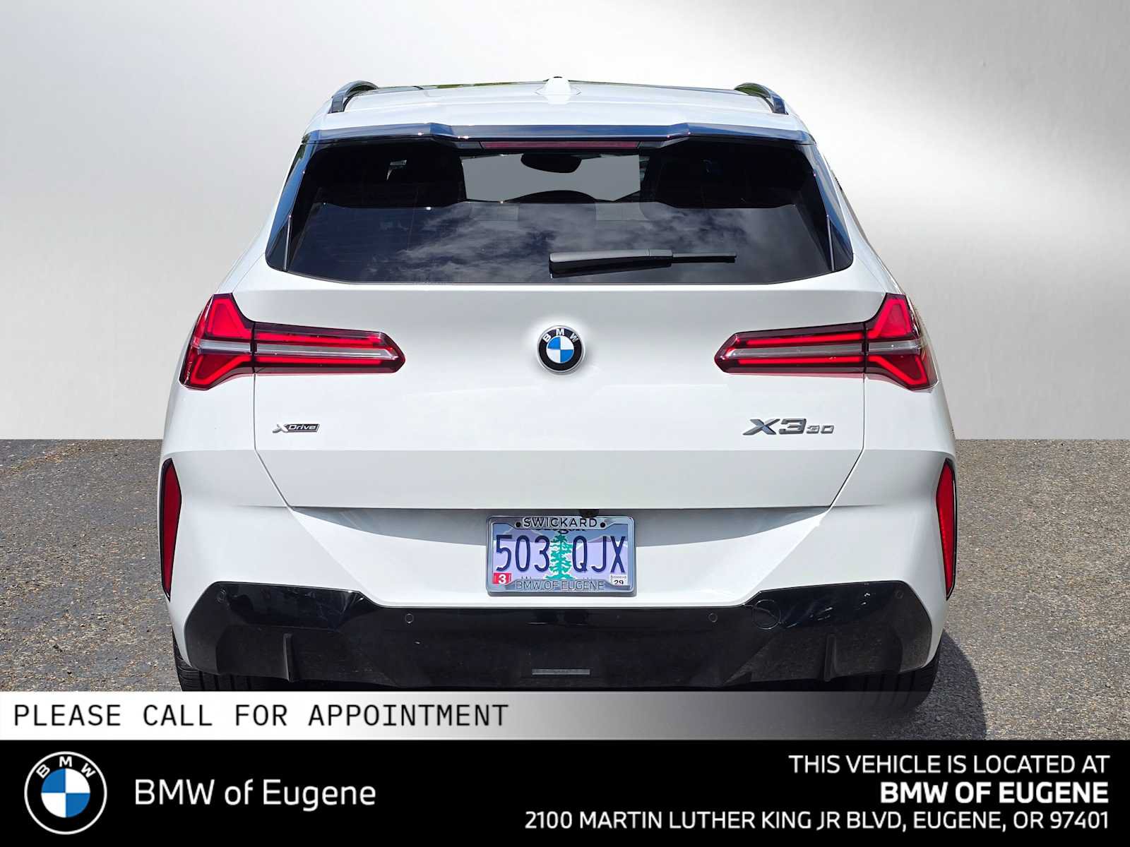 Used 2025 BMW X3 xDrive30i w/ M Sport Package AWD/4WD image 4