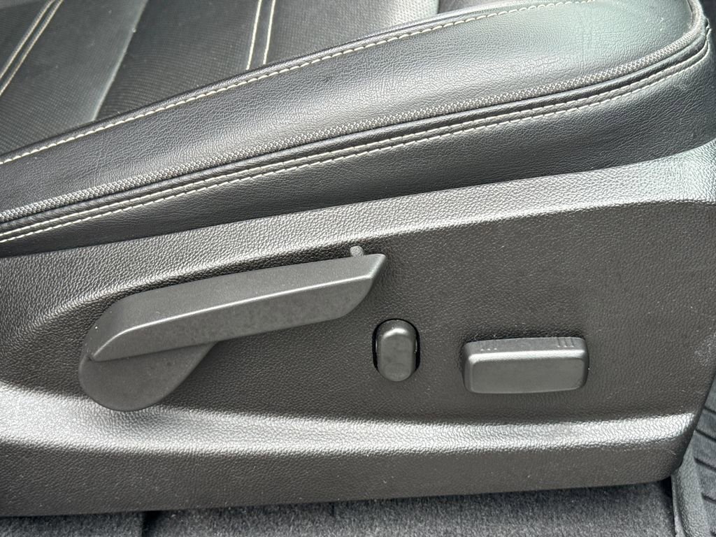 Used 2019 GMC Canyon Denali image 36