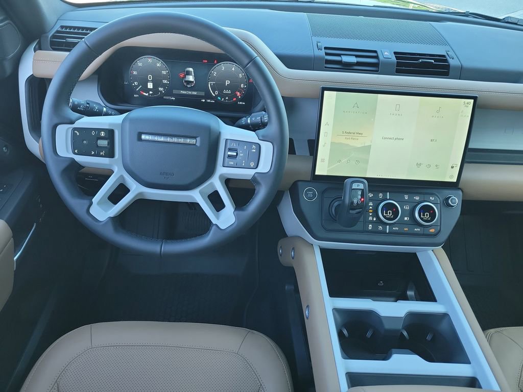 New 2026 Land Rover Defender 110 X-Dynamic SE AWD/4WD image 18