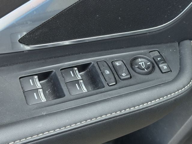 Certified 2025 Acura RDX SH-AWD image 24
