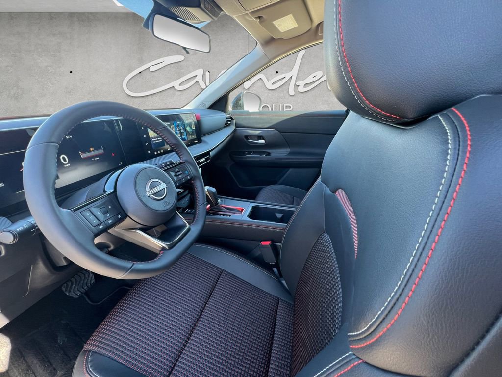 New 2026 Nissan Kicks SR image 19