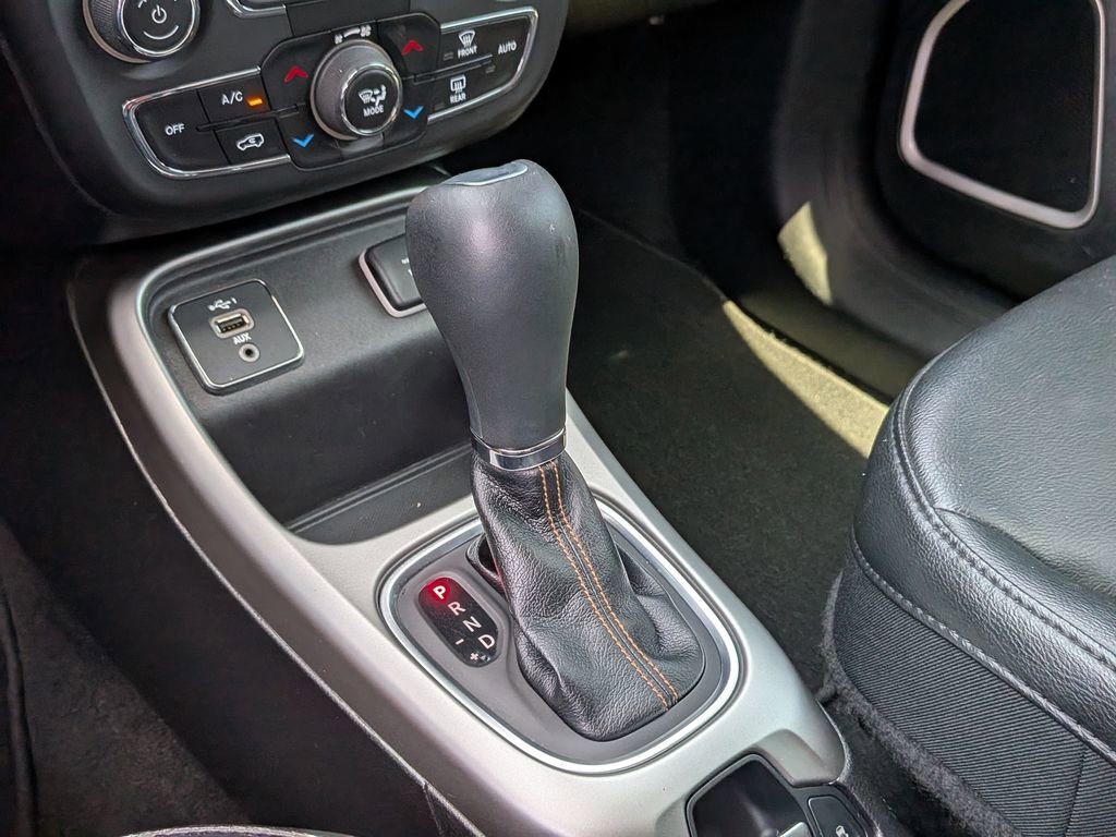 Used 2019 Jeep Compass Latitude FWD image 21