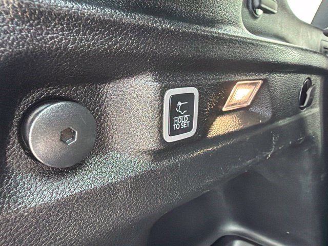 Used 2021 Jeep Grand Cherokee L Laredo AWD/4WD image 17