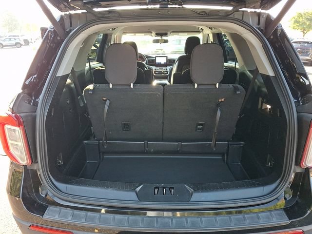 Used 2020 Ford Explorer XLT w/ Comfort Package RWD image 29
