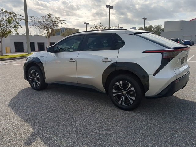 Used 2025 Toyota bZ4X XLE image 6