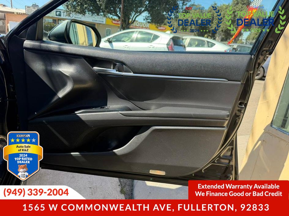 Used 2019 Toyota Camry SE FWD image 24