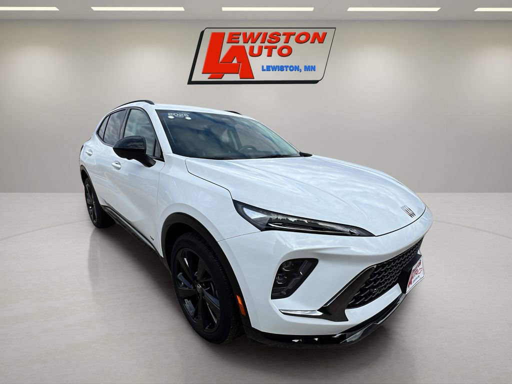 Certified 2025 Buick Envision Sport Touring image 14