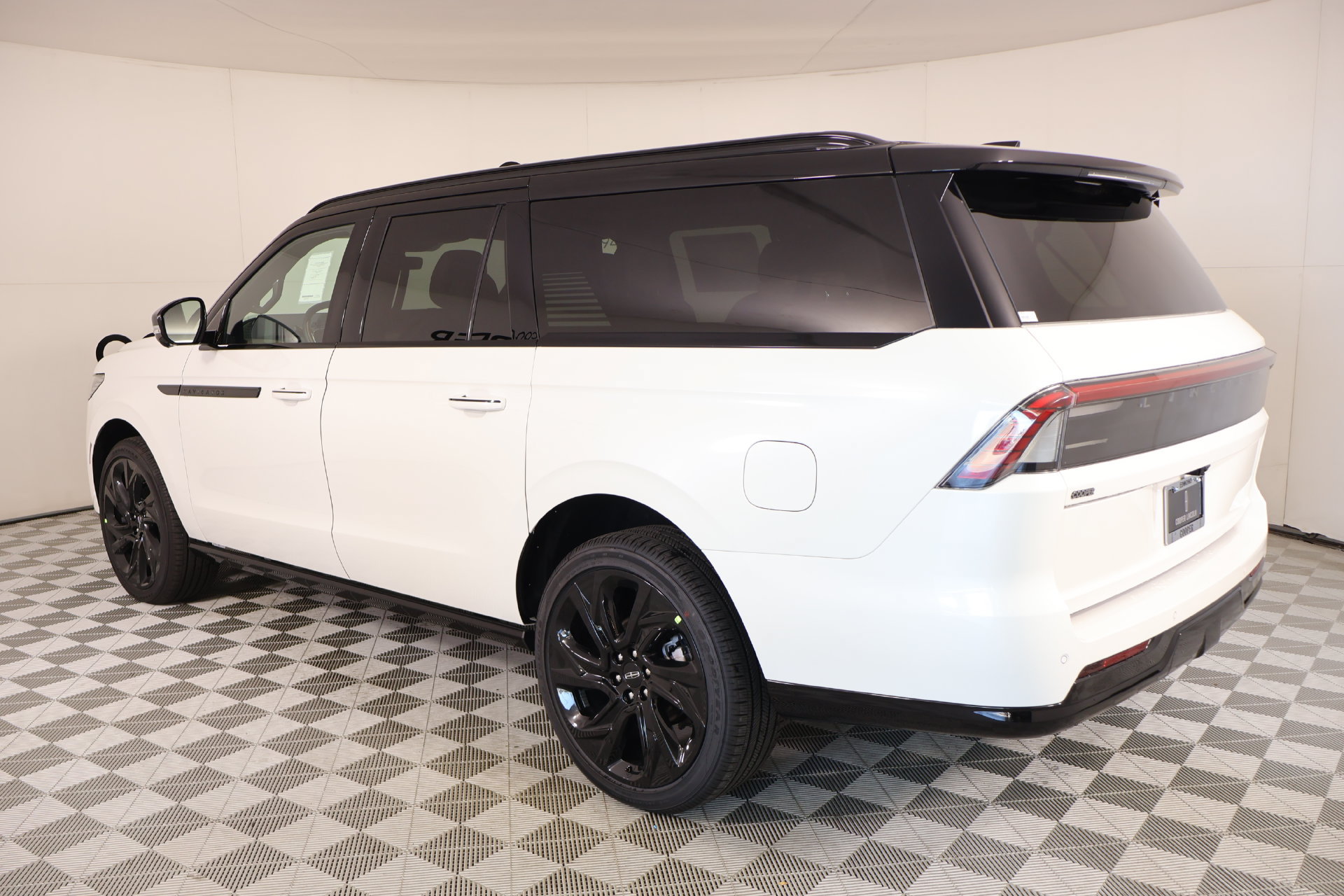 New 2027 Lincoln Navigator L Black Label AWD/4WD image 24