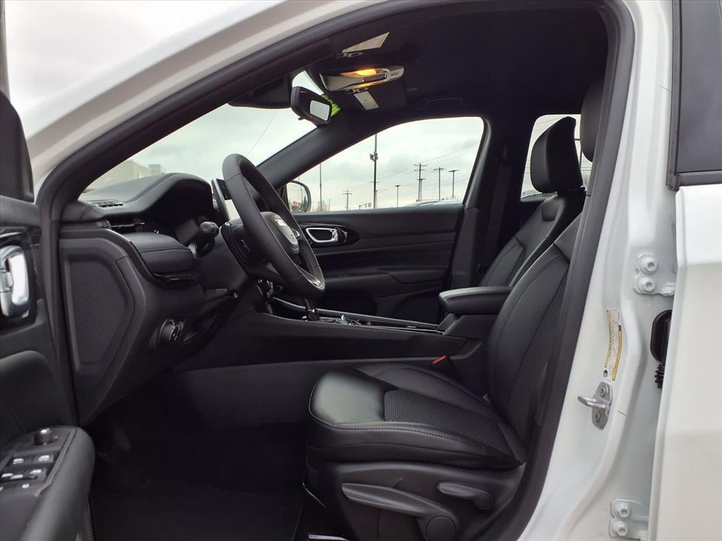 New 2026 Jeep Compass Latitude image 15