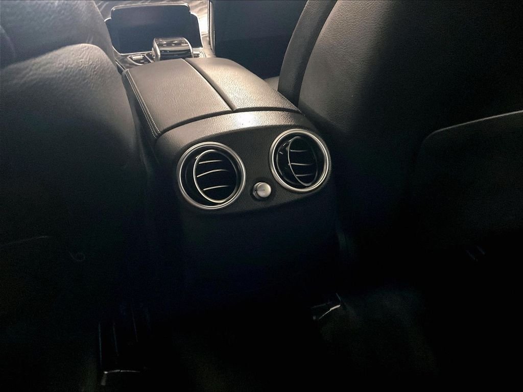 Used 2019 Mercedes-Benz GLC 300 4MATIC Coupe image 28