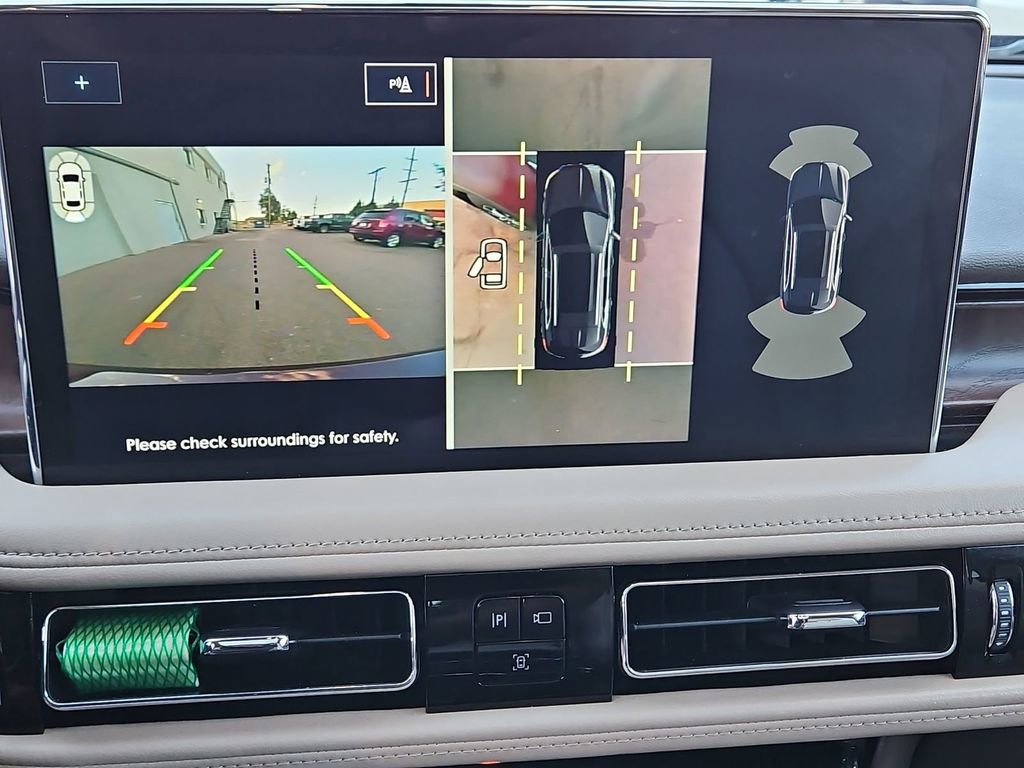 Used 2021 Lincoln Nautilus Reserve w/ Equipment Group 201A image 16