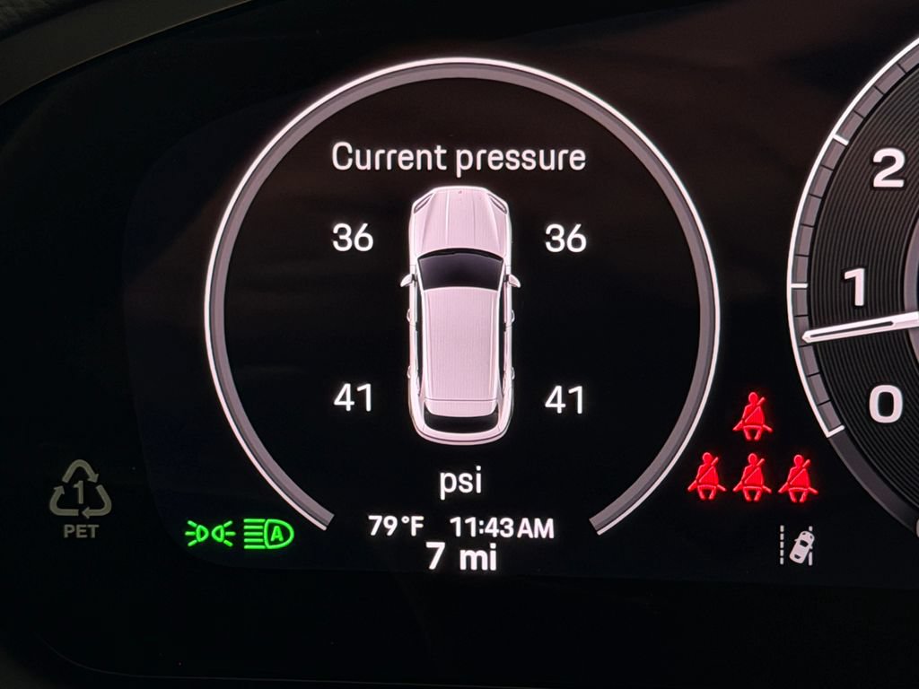 New 2026 Porsche Cayenne S AWD/4WD image 17