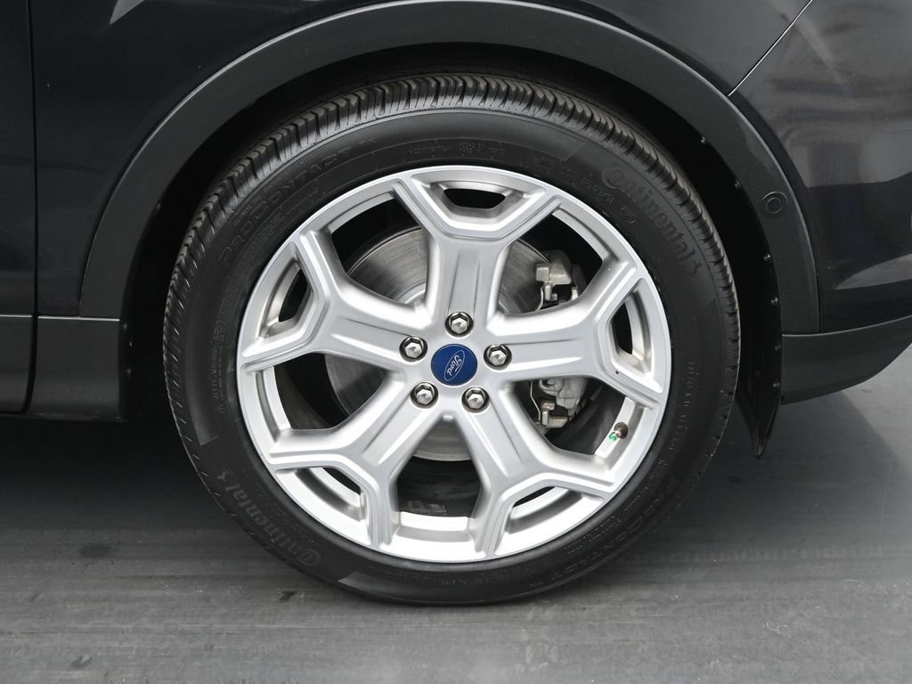 Certified 2019 Ford Escape Titanium image 25