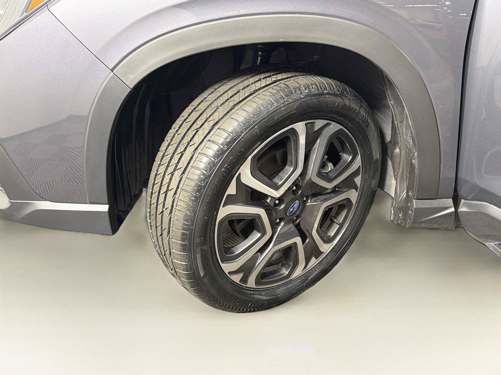 Used 2025 Subaru Ascent Touring AWD/4WD image 37