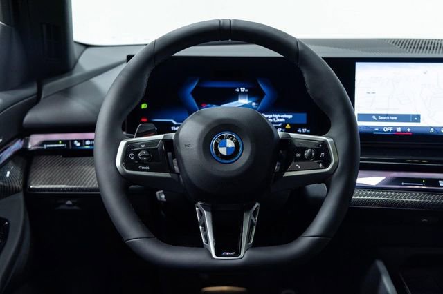 New 2026 BMW i5 eDrive40 image 17