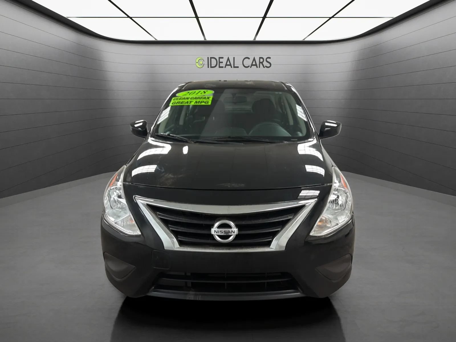 Used 2018 Nissan Versa S Plus FWD image 2