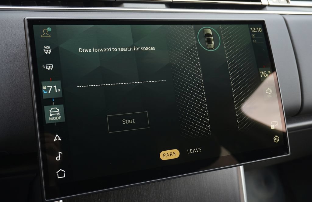 New 2026 Land Rover Range Rover SV AWD/4WD image 28