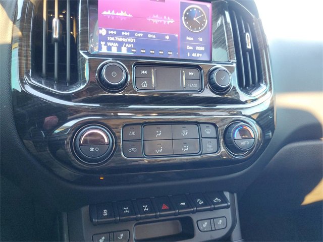 Used 2021 Chevrolet Colorado ZR2 image 24