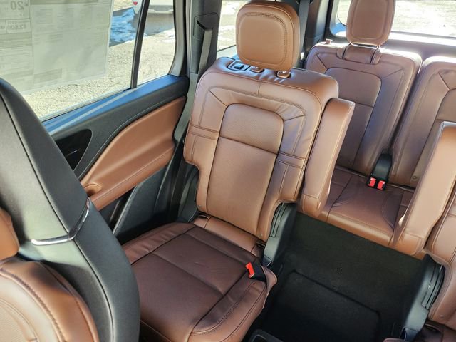 New 2026 Lincoln Aviator Reserve w/ Luxury Package image 13