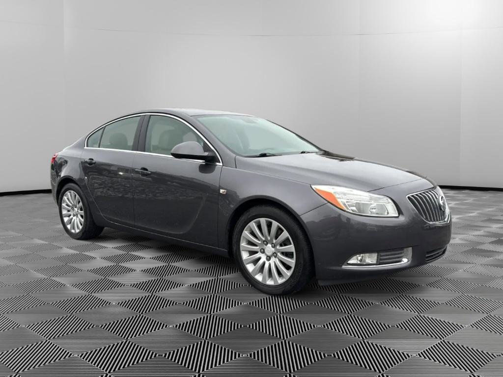 Used 2011 Buick Regal CXL Turbo w/ TO2 Preferred Equipment Group image 2