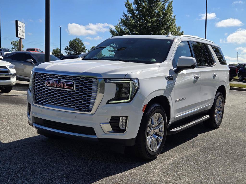 Used 2023 GMC Yukon Denali RWD image 1