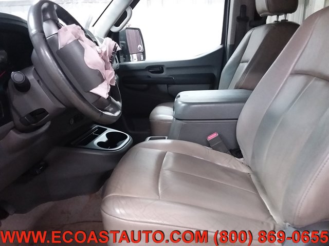 Used 2015 Nissan NV 3500 SL w/ Technology Package image 10