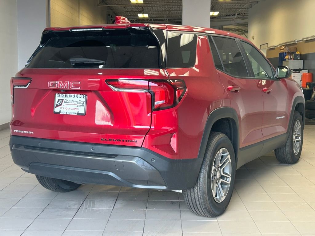 Used 2025 GMC Terrain Elevation image 7